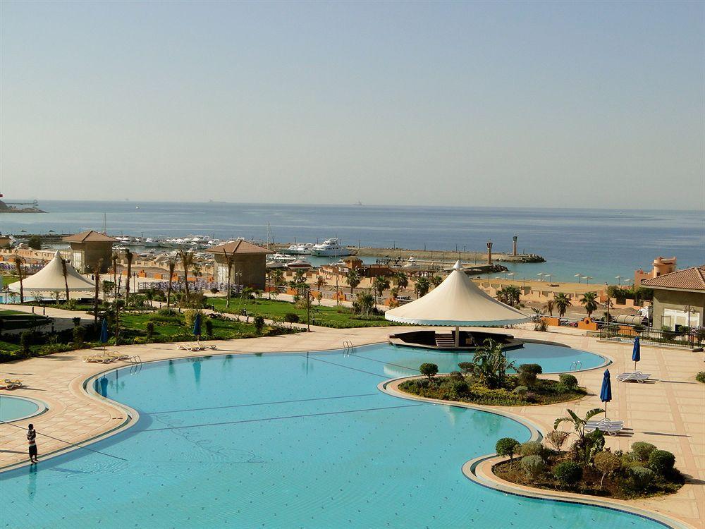 Porto Sokhna Pyramids Apartments Powered By Amer-Group Family Only Ain Sukhna Esterno foto