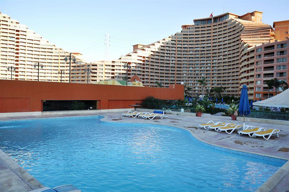 Porto Sokhna Pyramids Apartments Powered By Amer-Group Family Only Ain Sukhna Esterno foto