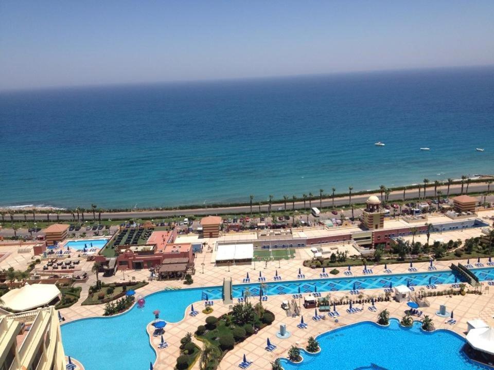 Porto Sokhna Pyramids Apartments Powered By Amer-Group Family Only Ain Sukhna Esterno foto